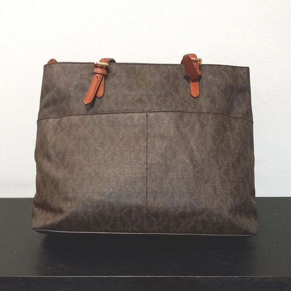 Michael Kors tote - Picture 4 of 12